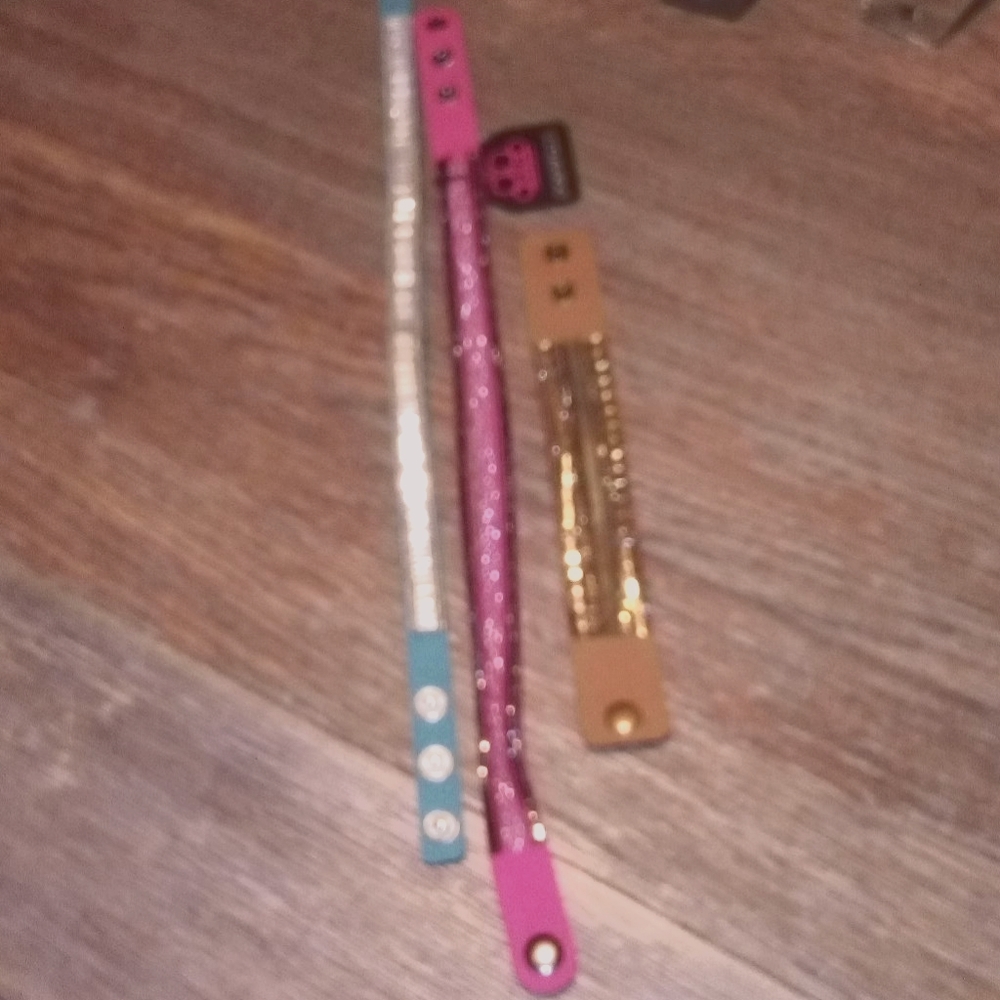 Neck bands and bracelet band
